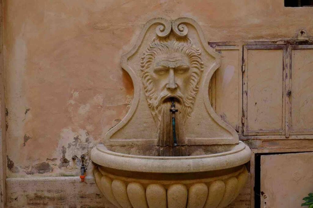 רומא Beautiful Apartment Next To Piazza Di Spagna מראה חיצוני תמונה