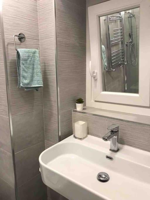 רומא Beautiful Apartment Next To Piazza Di Spagna מראה חיצוני תמונה